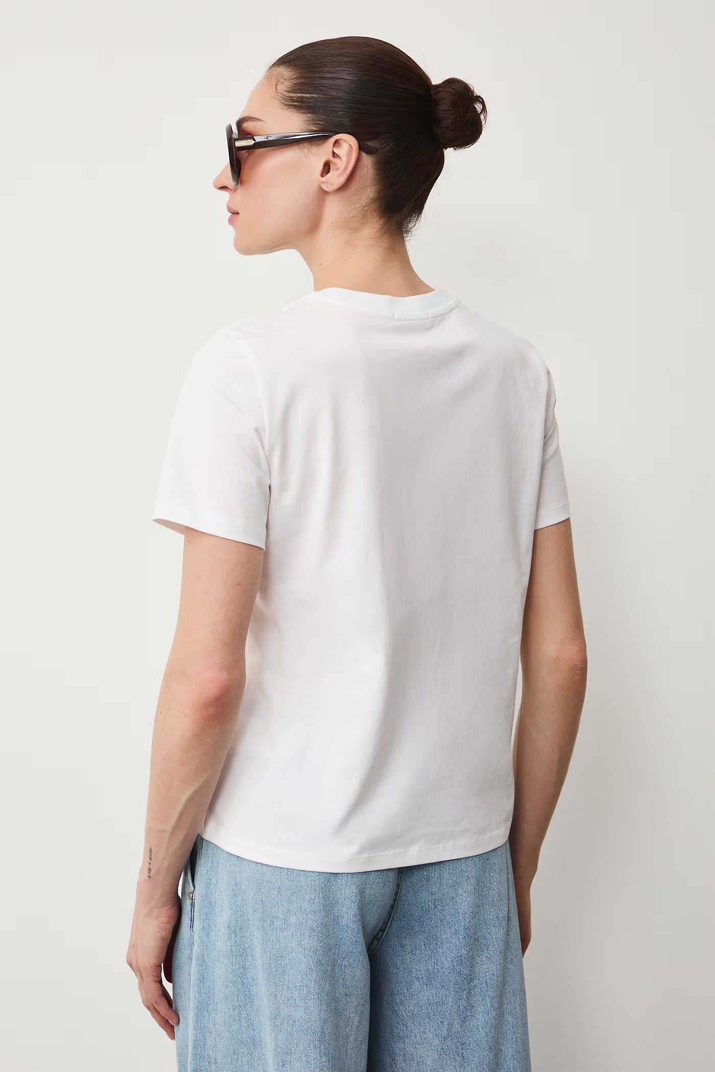 Дамска памучна бяла тениска 100% памук