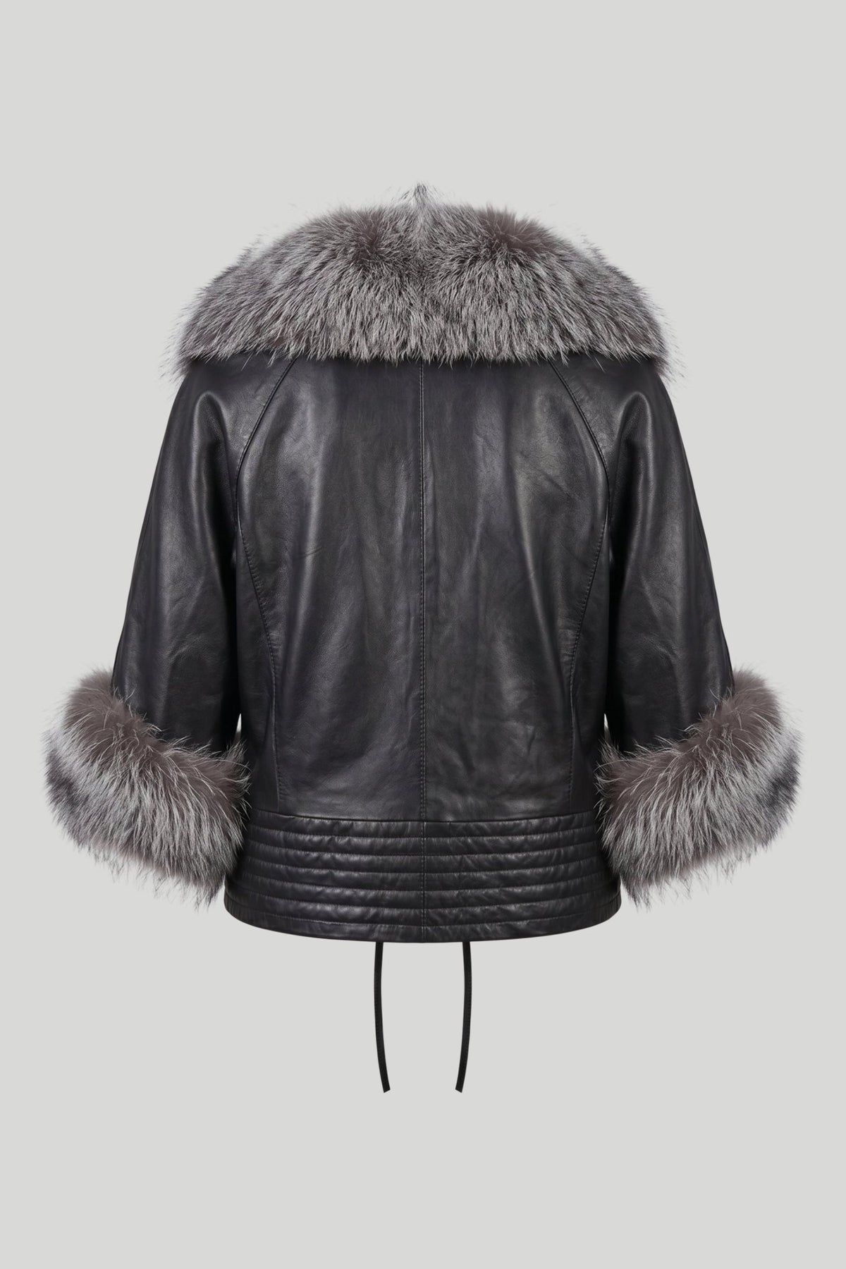 Дамско кожено яке с едра лисича яка "Torino" - ръкав 7/8, ватиран пояс с връзки, цвят черен със сребрист косъм Roberto&Co Roberto Fashion Store Jacket RBC1908JCKBLKFUR-M XS