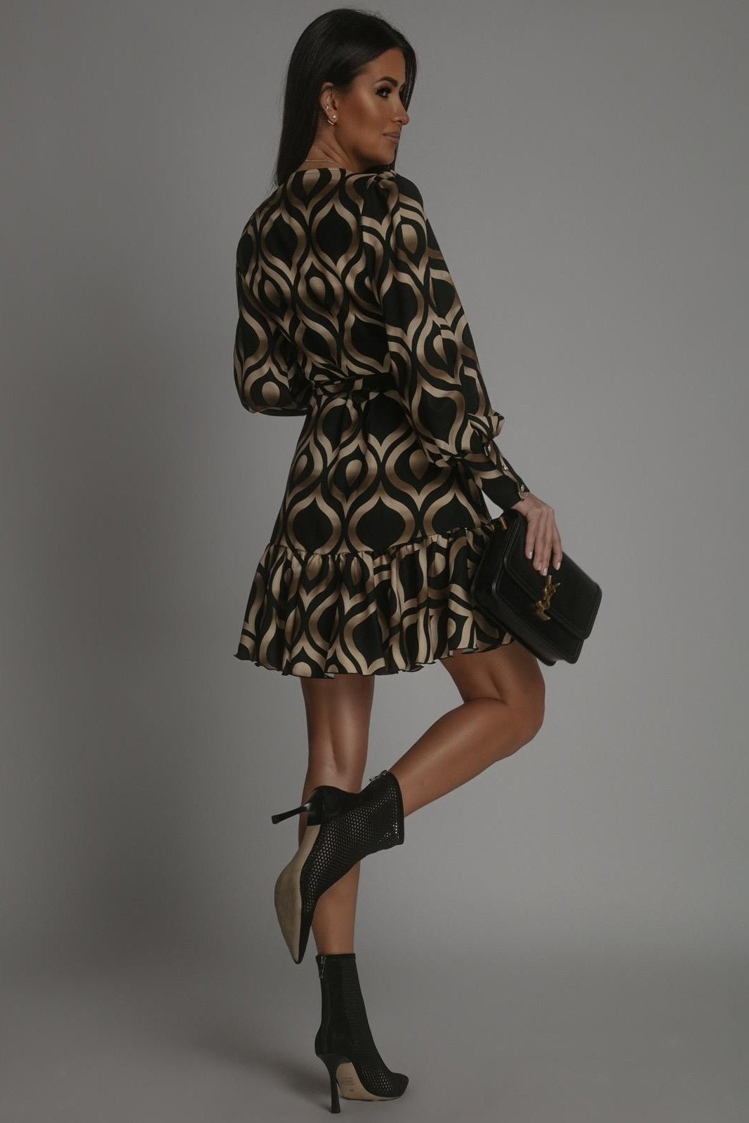 Рокля Ана - Черно - Златна Вискоза с Уникален Дизайн за Жени LaBalancia Roberto Fashion Store Shirt 5907378503414 XS/S