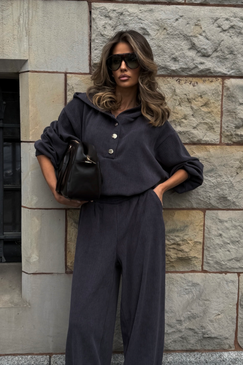VENICE women's set in graphite – long-sleeved top and trousers, one size, 95% cotton and 5% elastane
