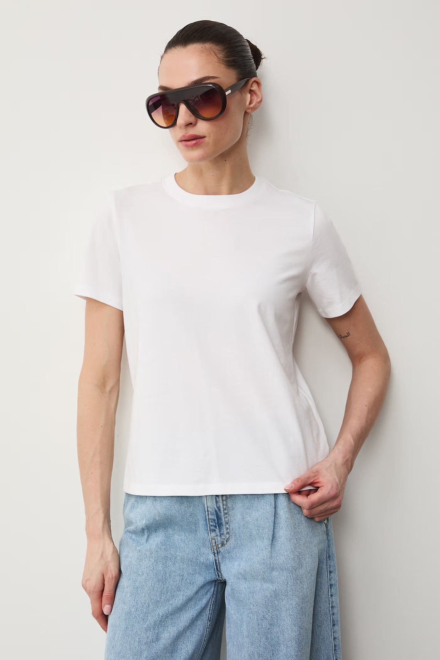 Дамска памучна бяла тениска 100% памук