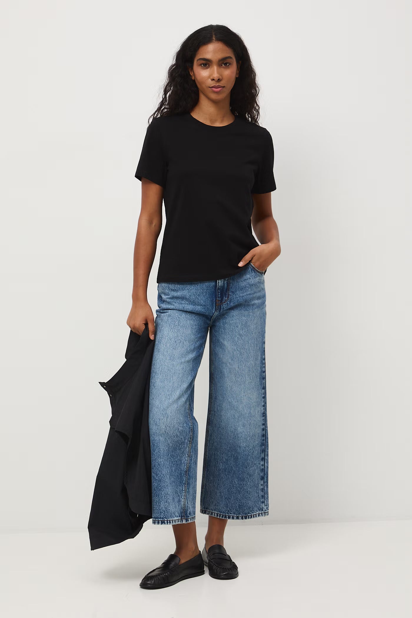 Дамска памучна черна тениска 100% памук