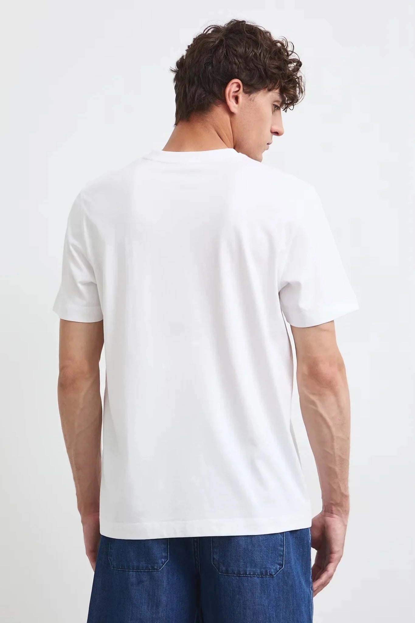Бяла мъжка тениска от 100% памук с голям преден принт Medicine Roberto Fashion Store T-shirt RW26-TSM114-00X-S S