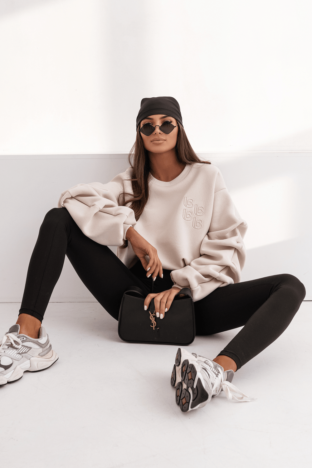 Дамски моделиращ клин AVI с висока талия – Класическо черно с елегантна бродерия LaBalancia Roberto Fashion Store Shirt 5907378518999 XS