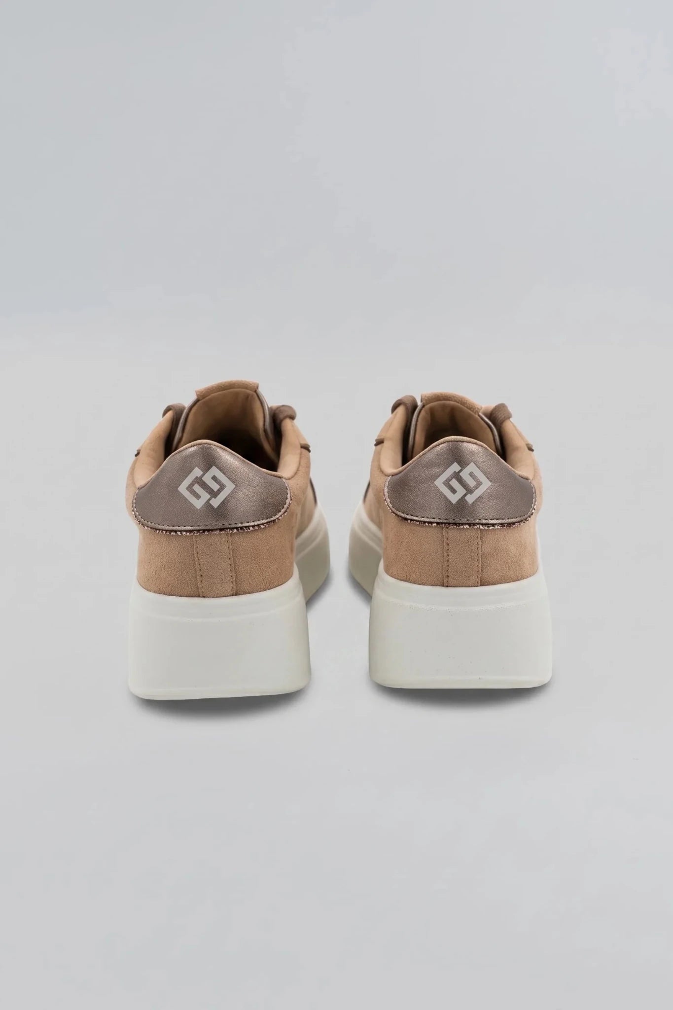 Дамски Сникърси, Бежов Gold&Gold Roberto Fashion Store Sneakers GNG1110SHOKHK97336 36