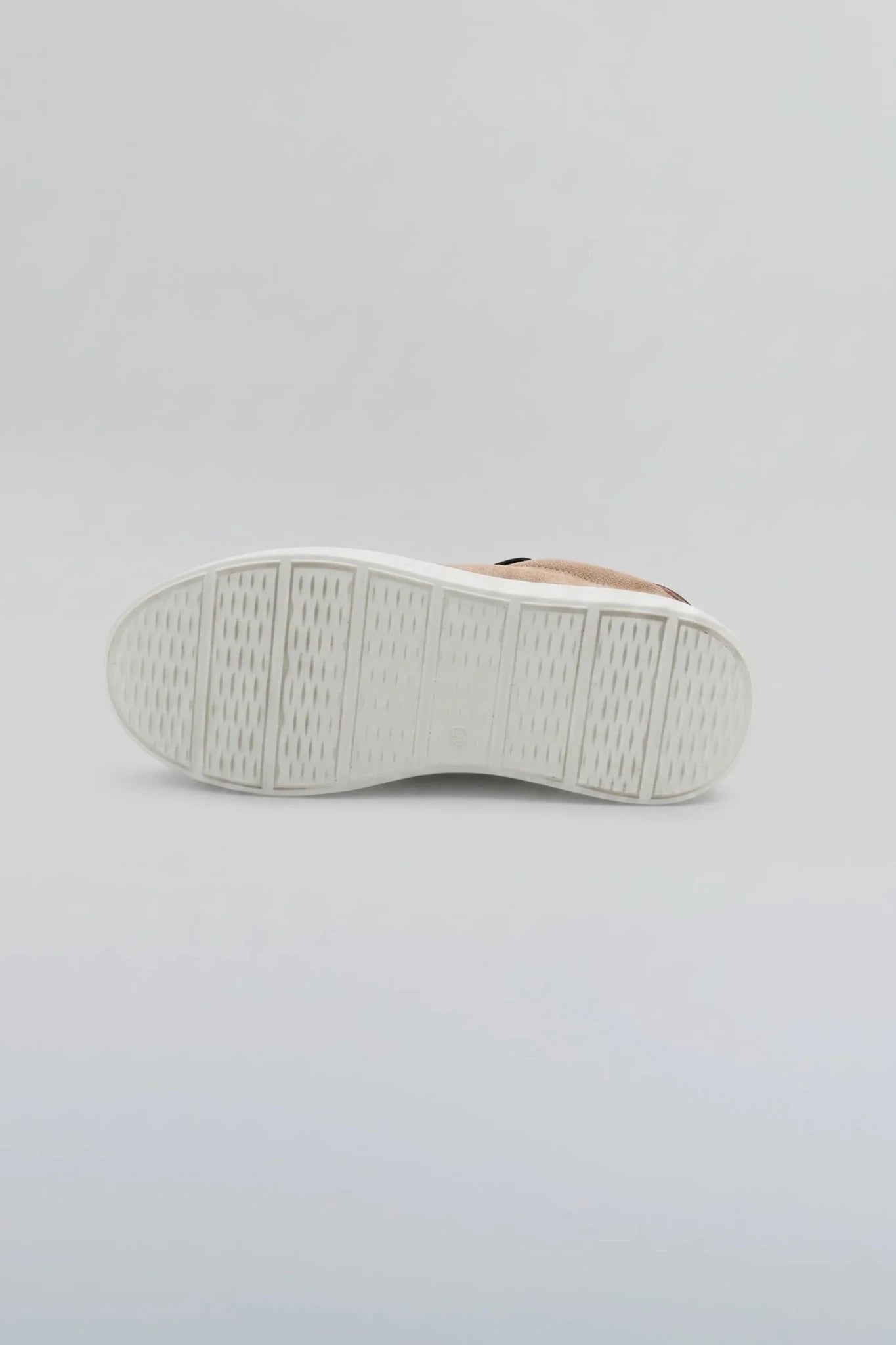 Дамски Сникърси, Бежов Gold&Gold Roberto Fashion Store Sneakers GNG1110SHOKHK97336 36