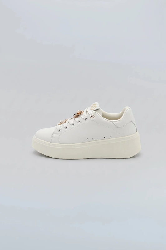 Дамски Сникърси с брошки, Бял Gold&Gold Roberto Fashion Store Sneakers GNG1012SNKWHIBRC36 36
