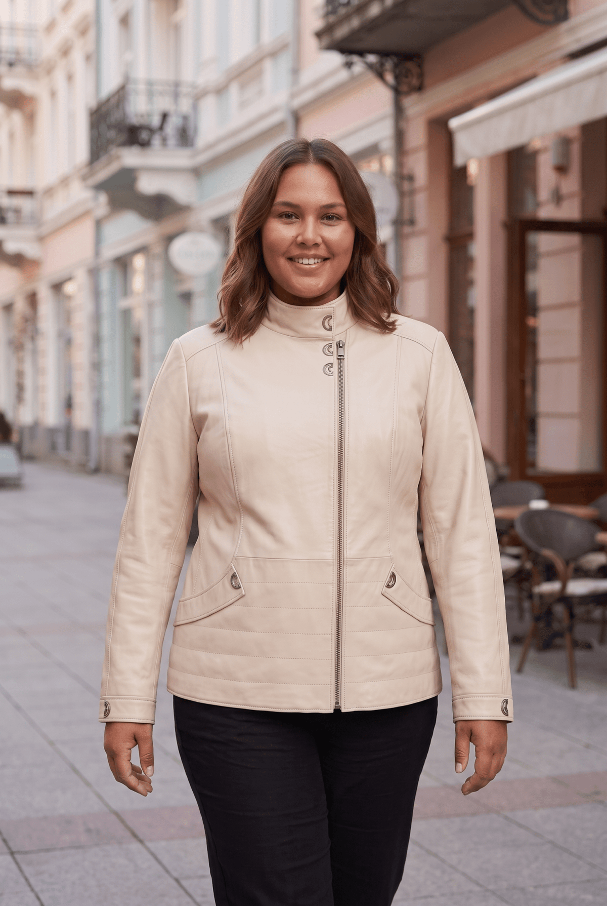 Дамско кожено яке "Parma" от естествена кожа, сребрист обков, цвят крем, макси размери за пълни дами Roberto&Co Roberto Fashion Store Jacket RBC0524LEAJC+BEI-2XL 2XL