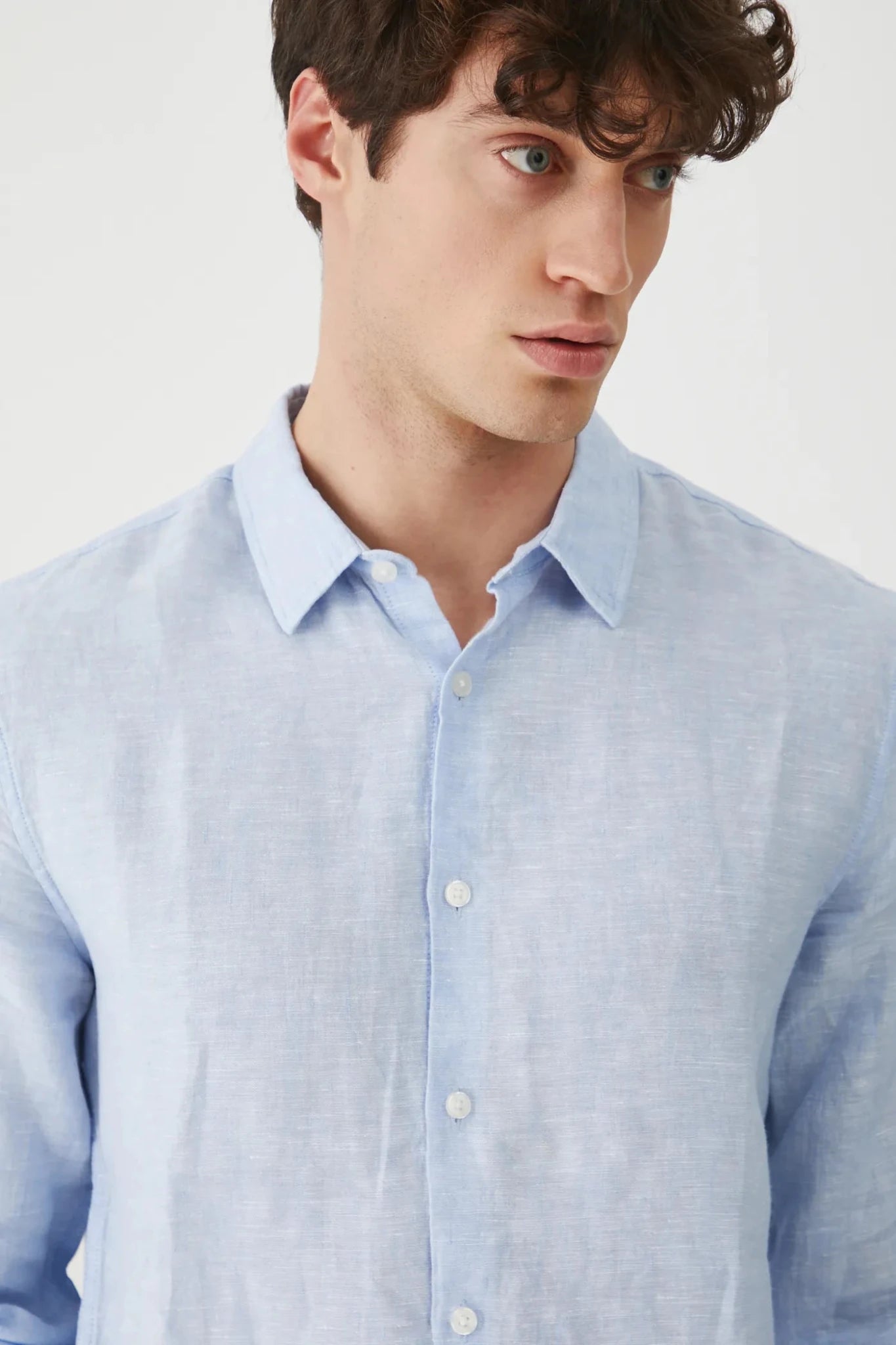Мъжка ленена риза за плаж в светло син цвят Roberto Fashion Store Roberto Fashion Store Shirt RS25KDM090-05M-S S