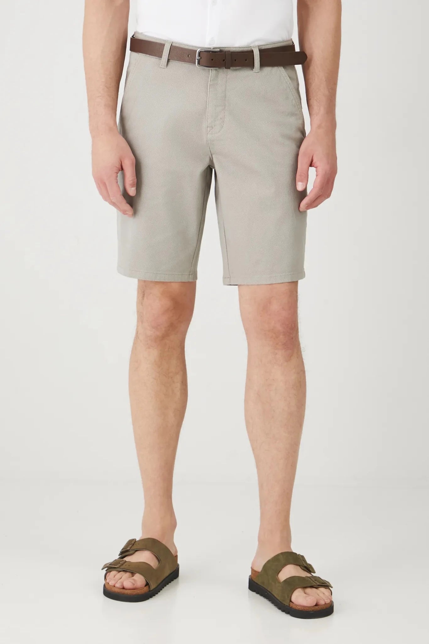 Мъжки къси панталони за всякакви поводи в светло сив цвят Medicine Roberto Fashion Store T-shirt RS25SZM070-09A-S S